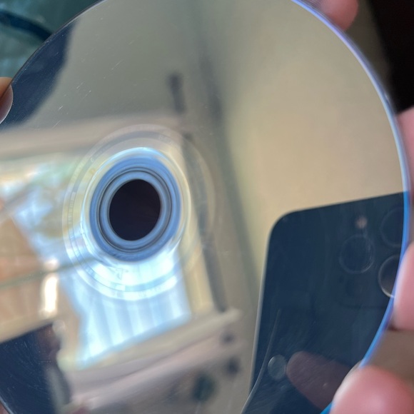 Uncharted 4: A Thief's End (Sony PlayStation 4, 2016) PS4 Video Game - Picture 2 of 2